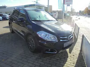 Suzuki SX4 S-Cross 1.6 VVT 4x2 Comfort Bild 2