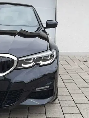 BMW 330 i Limo/3xM Sportpaket/LED/Kam/DAB/Kam/LiveC