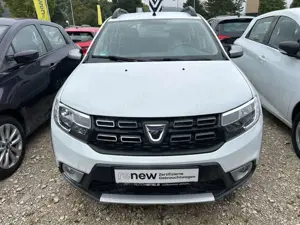 Dacia Sandero Bild 2