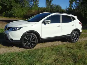 Nissan Qashqai Qashqai 1.6 TEKNA TÜV NEU AHK PGD 360° 8f