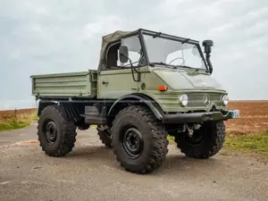 Mercedes-Benz Others Unimog 406 U900