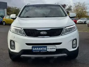 Kia Sorento 4WD Pano Navi Leder Ahk kamer Xenon Bild 5