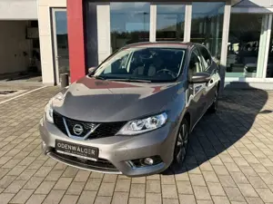 Nissan Pulsar 1.2 DIG-T N-Connecta PDC vorne
