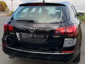 Opel Astra Astra 1.4 Turbo Sports TourerInnovation Bild 4
