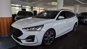 Ford Focus ST-Line/ACC/Apple/BO/LED/Navi/RFK/Spur/To