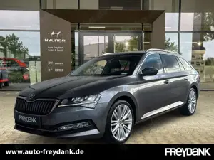 Skoda Superb Combi 2.0 TDI DSG Style Columbus ACC AHK Standheiz
