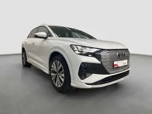 Audi Q4 e-tron advanced 40 Matrix AHK HUD Sonos RFK ACC Bild 4