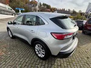 Ford Kuga Bild 2