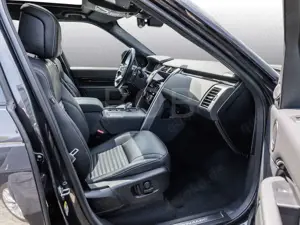 Land Rover Discovery 5 D250 AWD R-Dynamic SE KLIMA PANO AHK Bild 3