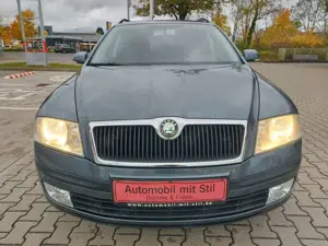 Skoda Octavia Combi Ambiente Klima Navi AHK Bild 2