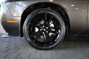 Dodge Challenger 3.6 SXT/SHZ/KAMERA/BTH/MFL/Alpine/R20 Bild 4