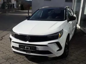 Opel Grandland X Ultimate Plug-in-Hybrid Bild 3