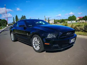 Ford Mustang Premium Pony Package 3.7 v6
