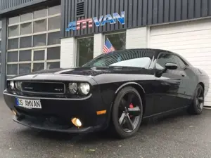 Dodge Challenger 6.1 SRT-8 Neuwagenimport EU Navi SD