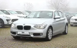 BMW 118 i Automatik/VOLLSH/LEDER/NAVI/BIXENON/SHZ/PDC