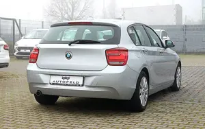 BMW 118 i Automatik/VOLLSH/LEDER/NAVI/BIXENON/SHZ/PDC Bild 4