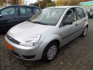 Ford Fiesta 1.3 WENIG KM 1.Hd TÜVNEU