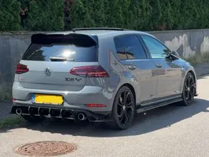 Volkswagen Golf GTI Golf GTI TCR 2.0 TSI OPF DSG Bild 3