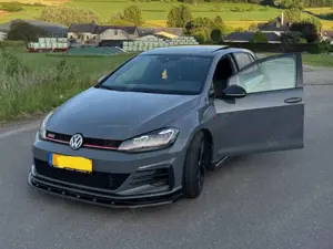 Volkswagen Golf GTI Golf GTI TCR 2.0 TSI OPF DSG Bild 1