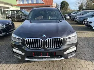 BMW X3 xDrive 20 d xLine AHK NAVI SPURHALTE HUD LED Bild 3