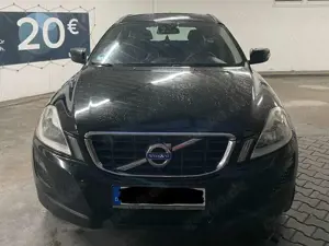 Volvo XC60 XC60 D3 AWD Momentum Bild 2