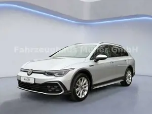 Volkswagen Golf VIII Variant Alltrack 4M AHK*DCC*RFK*147kW