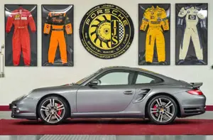Porsche 997 Turbo Coupé MK2 / Handschalter / Sportsitze Bild 3