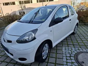 Toyota Aygo 1,0Ltr.TÜV bis 07.2026, Winter und Stadt Auto