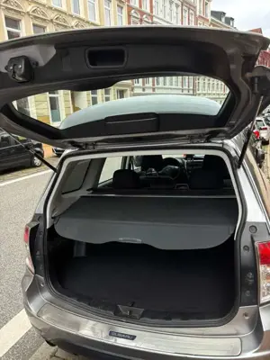 Subaru Forester Forester 2.0D Comfort Bild 4