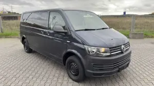 Volkswagen T6 Transporter 2.0 TDI DSG 9 Sitzer Klima Temp