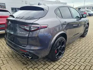 Alfa Romeo Stelvio Quadrifoglio Quadrifoglio 2.9 V6 ASS LM21 Bild 3