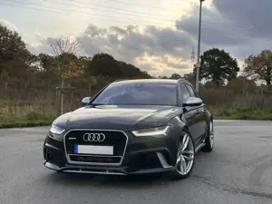 Audi RS6 4G Avant Scheckheft Dynamik-Paket Matrix Alcantara