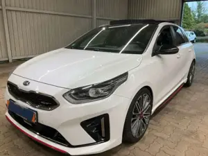 Kia Ceed / cee'd GT LED Panorama Navi Kamera JBL