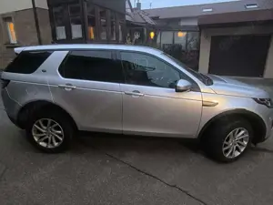 Land Rover Discovery Sport Discovery Sport TD4 Aut. SE Bild 3