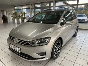 Volkswagen Golf Sportsvan VII 1.Hand*PANO*AHK*XENON*PDC*AT*