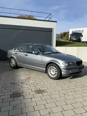 BMW 316 316i Edition Sport Bild 4