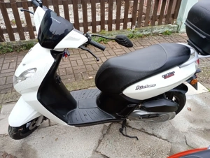 Peugeot Kisbee Mofaroller 25 kmh  2 takt mit nur 20km auf der Uhr