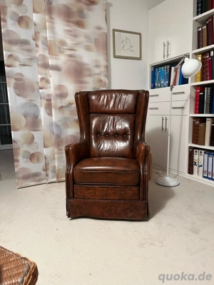 eleganter Ohrensessel aus englischem Leder