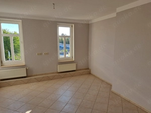 4-Zimmer-Wohnung in zentraler Lage zu vermieten