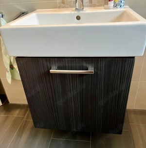 Badschränke Burgbad Halbhochschränke und Waschtischunterschrank