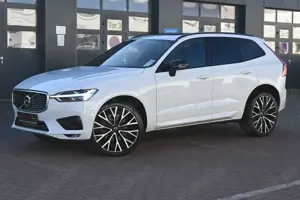 Volvo XC60 B5 D AWD R-Design*LED*STHZ*PANO*HK*22"*AHK