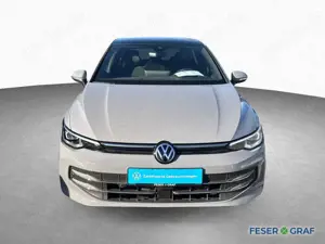 Volkswagen Golf VIII 1.5 eTSI DSG 50.J AHK PANO LED-MATRIX Bild 3