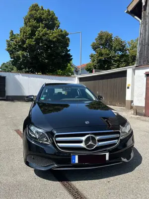 Mercedes-Benz E 220 E 220 d 4Matic (213.205)