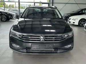 Volkswagen Passat Variant 2.0 TDI SCR DSG Elegance AHK Bild 2