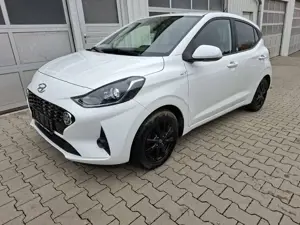 Hyundai i10 Edition 30 Bild 2