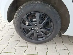 Hyundai i10 Edition 30 Bild 4