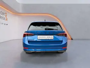 Skoda Octavia Combi Sportline 2.0 l TDI DSG HEAD-UP/ KAM Bild 4