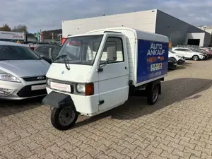 Piaggio Ape Ideal als Werbefahrzeug