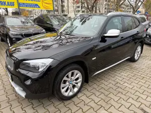 BMW X1 18 d xDrive BLACK