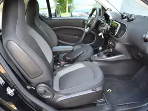 smart forTwo EQ Passion NEUE-BATTERIE/ADVANCED+PLUS-PAKET/GRA/ Bild 5
